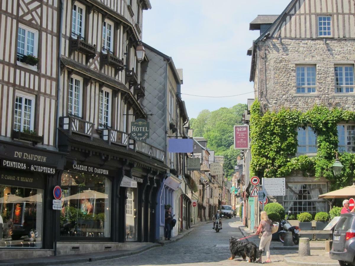 Au Coeur De La Ville Honfleur Bagian luar foto